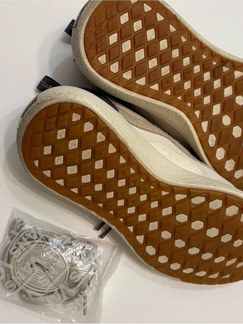 Vans Ultrarange Men's Size 6.5 / Woman’s 8 Comfort Shoes Low-Top Sneakers